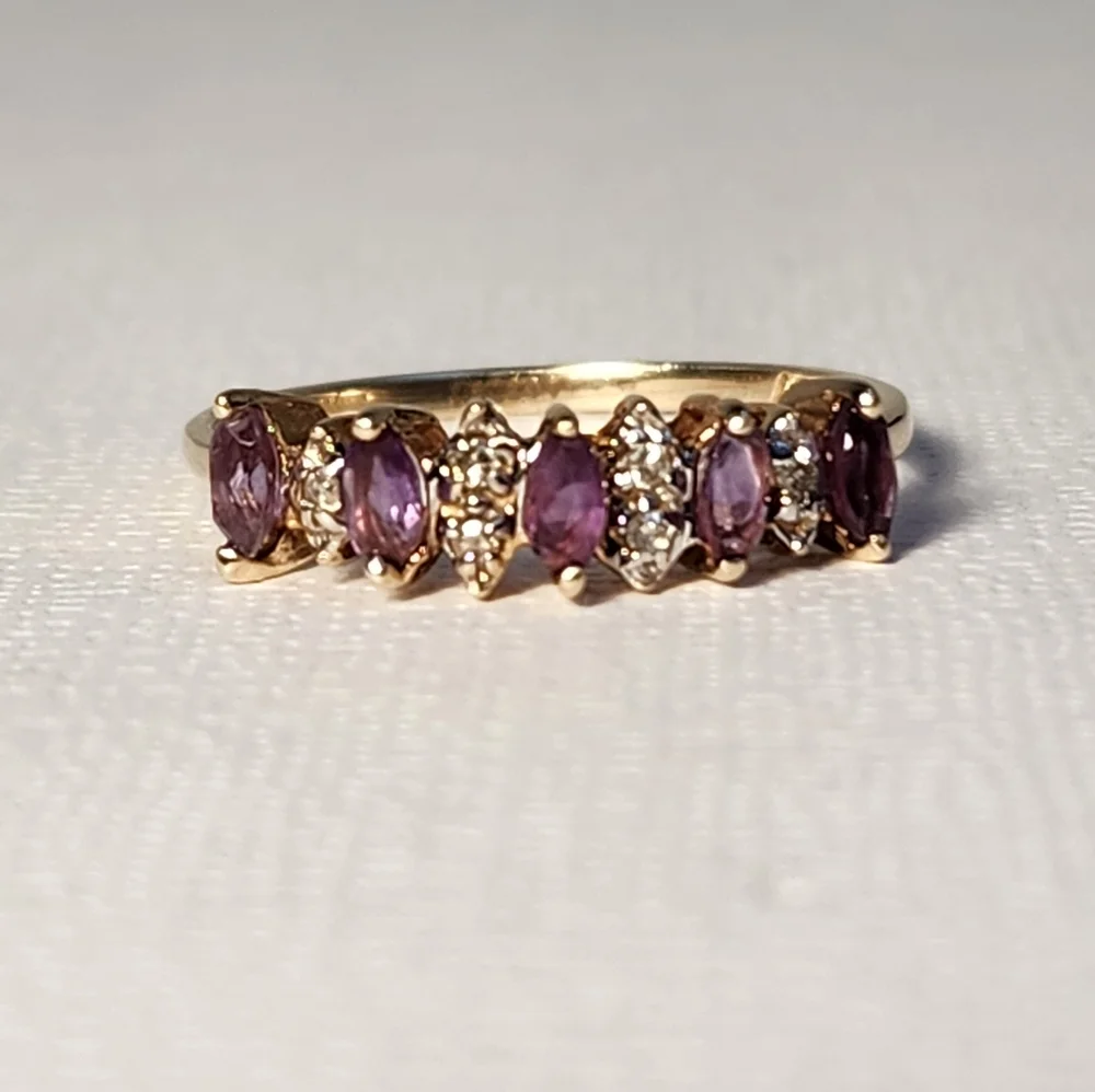 Classic 90s VTG 10K Solid Yellow Gold NATURAL  Amethyst & Diamond Ring Sz 7 - Picture 3 of 16